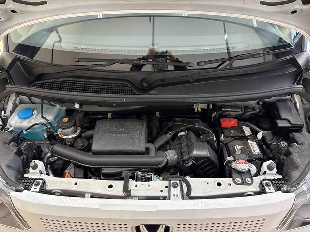 Ｎ−ＢＯＸベースグレード４ＷＤ　ホンダセンシング　社外ナビ　社外ＥＴＣ　オートエアコン／ライト　電動格納ドアミラー　ＬＥＤヘッドライト　クルーズコントロール　チルトステアリング　電動パーキングブレーキ　シートリフター（秋田県）の中古車