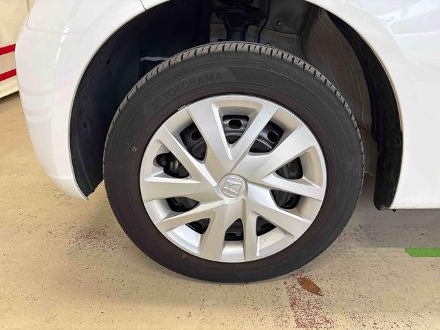 Ｎ−ＢＯＸベースグレード４ＷＤ　ホンダセンシング　社外ナビ　社外ＥＴＣ　オートエアコン／ライト　電動格納ドアミラー　ＬＥＤヘッドライト　クルーズコントロール　チルトステアリング　電動パーキングブレーキ　シートリフター（秋田県）の中古車