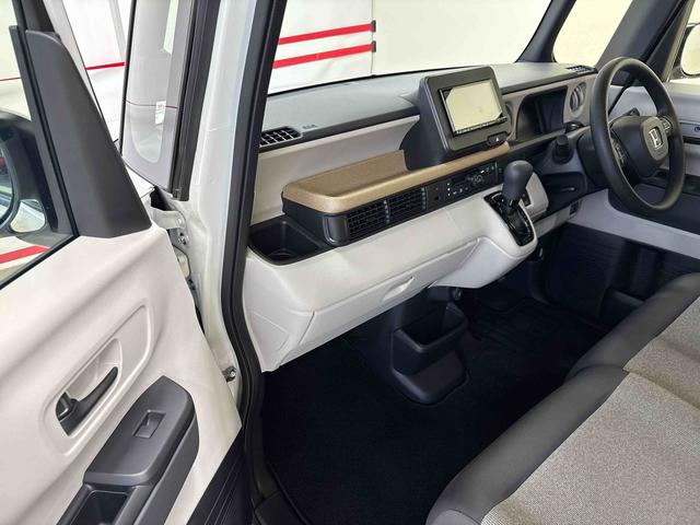 Ｎ−ＢＯＸベースグレード４ＷＤ　ホンダセンシング　社外ナビ　社外ＥＴＣ　オートエアコン／ライト　電動格納ドアミラー　ＬＥＤヘッドライト　クルーズコントロール　チルトステアリング　電動パーキングブレーキ　シートリフター（秋田県）の中古車