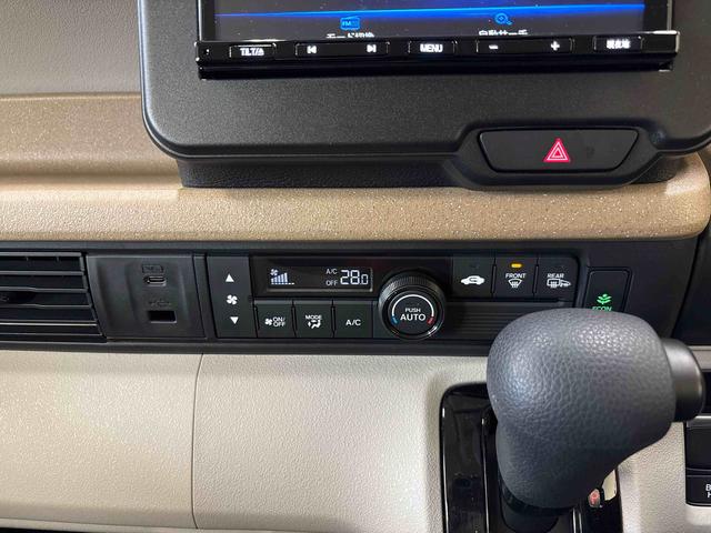 Ｎ−ＢＯＸベースグレード４ＷＤ　ホンダセンシング　社外ナビ　社外ＥＴＣ　オートエアコン／ライト　電動格納ドアミラー　ＬＥＤヘッドライト　クルーズコントロール　チルトステアリング　電動パーキングブレーキ　シートリフター（秋田県）の中古車