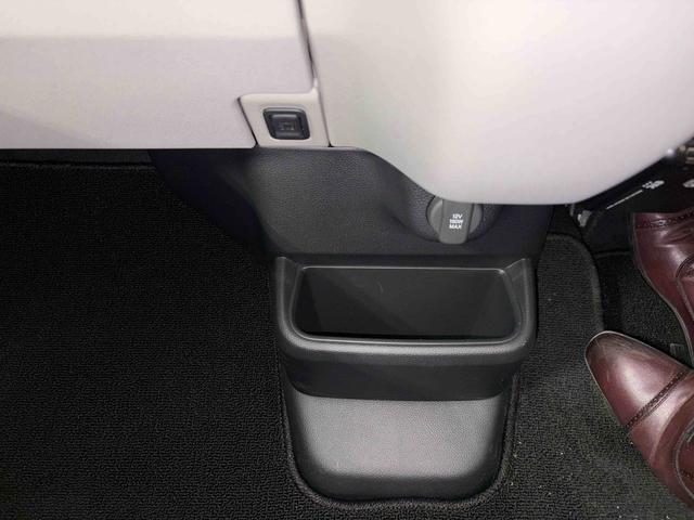 Ｎ−ＢＯＸベースグレード４ＷＤ　ホンダセンシング　社外ナビ　社外ＥＴＣ　オートエアコン／ライト　電動格納ドアミラー　ＬＥＤヘッドライト　クルーズコントロール　チルトステアリング　電動パーキングブレーキ　シートリフター（秋田県）の中古車