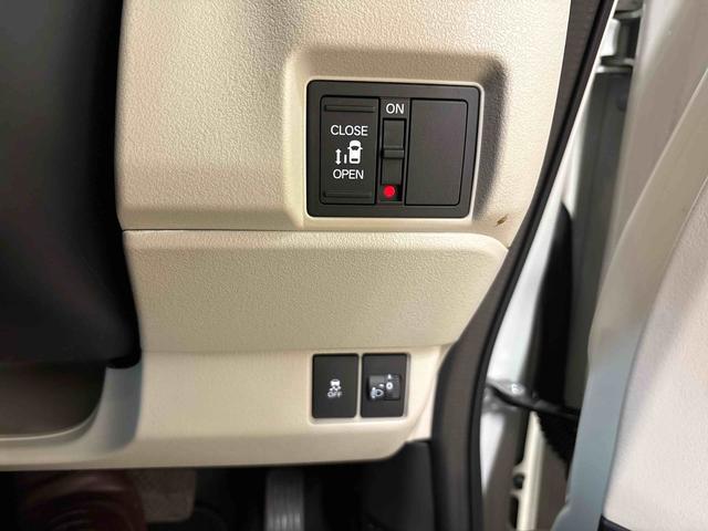 Ｎ−ＢＯＸベースグレード４ＷＤ　ホンダセンシング　社外ナビ　社外ＥＴＣ　オートエアコン／ライト　電動格納ドアミラー　ＬＥＤヘッドライト　クルーズコントロール　チルトステアリング　電動パーキングブレーキ　シートリフター（秋田県）の中古車