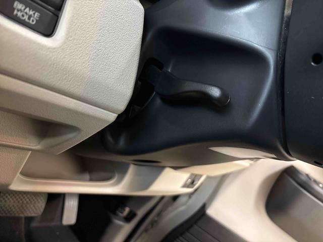 Ｎ−ＢＯＸベースグレード４ＷＤ　ホンダセンシング　社外ナビ　社外ＥＴＣ　オートエアコン／ライト　電動格納ドアミラー　ＬＥＤヘッドライト　クルーズコントロール　チルトステアリング　電動パーキングブレーキ　シートリフター（秋田県）の中古車