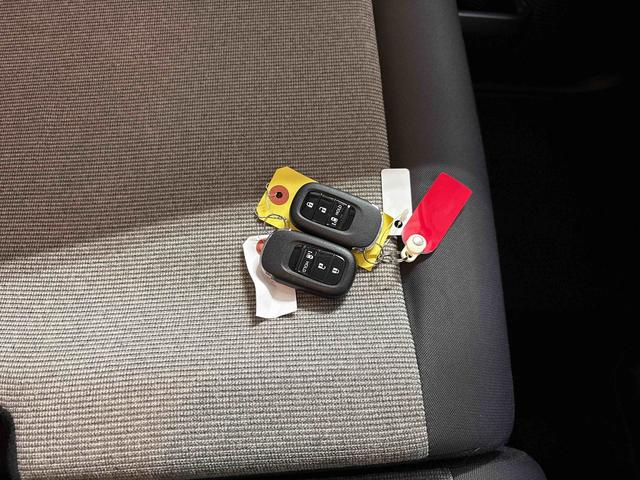 Ｎ−ＢＯＸベースグレード４ＷＤ　ホンダセンシング　社外ナビ　社外ＥＴＣ　オートエアコン／ライト　電動格納ドアミラー　ＬＥＤヘッドライト　クルーズコントロール　チルトステアリング　電動パーキングブレーキ　シートリフター（秋田県）の中古車