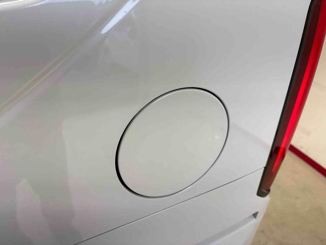 Ｎ−ＢＯＸベースグレード４ＷＤ　ホンダセンシング　社外ナビ　社外ＥＴＣ　オートエアコン／ライト　電動格納ドアミラー　ＬＥＤヘッドライト　クルーズコントロール　チルトステアリング　電動パーキングブレーキ　シートリフター（秋田県）の中古車