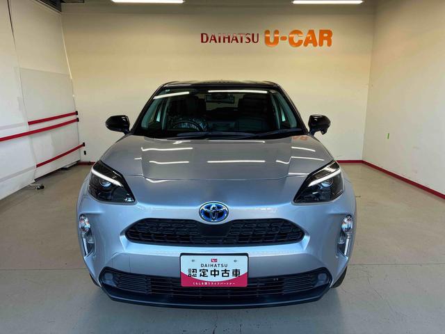 ヤリスクロス 中古車 ハイブリッドＧ４ＷＤ　衝突安全防止機能　ディスプレイオーディオ　バックカメラ　クルーズコントロール　オートエアコン／ライト　ハロゲンヘッドランプ　ドラレコ（前後）　ＥＴＣ　チルトステアリング　シートリフター