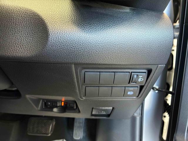 ヤリスクロスハイブリッドＧ４ＷＤ　衝突安全防止機能　ディスプレイオーディオ　バックカメラ　クルーズコントロール　オートエアコン／ライト　ハロゲンヘッドランプ　ドラレコ（前後）　ＥＴＣ　チルトステアリング　シートリフター（秋田県）の中古車