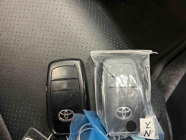 ヤリスクロスハイブリッドＧ４ＷＤ　衝突安全防止機能　ディスプレイオーディオ　バックカメラ　クルーズコントロール　オートエアコン／ライト　ハロゲンヘッドランプ　ドラレコ（前後）　ＥＴＣ　チルトステアリング　シートリフター（秋田県）の中古車