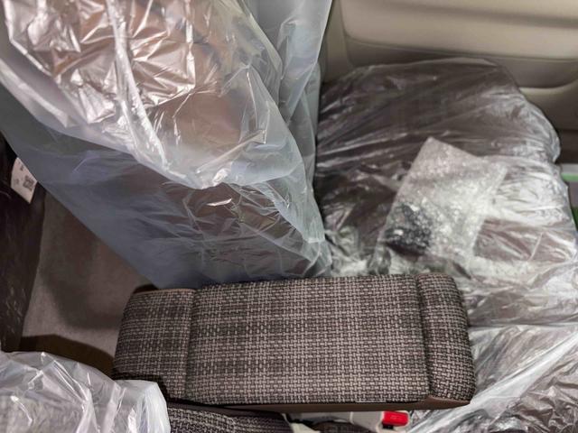 アルトラパンＬＣＬ４ＷＤ　スズキセーフティサポート　ディスプレイオーディオ　ＬＥＤヘッドライト　リヤコーナーセンサー　チルトステアリング　シートリフター　オートエアコン　オートライト　電動格納ドアミラー　シートヒーター（秋田県）の中古車