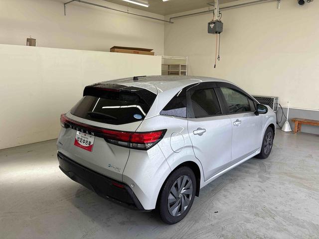 ノートＳ　ＦＯＵＲ４ＷＤ　ナビ（社外品）　ＥＴＣ　ハロゲンヘッドライト　電動パーキングブレーキ　オートエアコン／ライト　電動格納ドアミラー　ハンドルヒーター　運転席・助手席シートヒーター　チルトステアリング（秋田県）の中古車