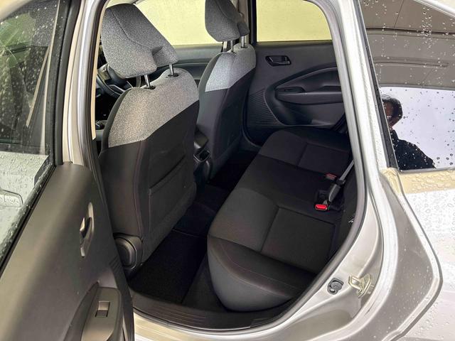 ノートＳ　ＦＯＵＲ４ＷＤ　ナビ（社外品）　ＥＴＣ　ハロゲンヘッドライト　電動パーキングブレーキ　オートエアコン／ライト　電動格納ドアミラー　ハンドルヒーター　運転席・助手席シートヒーター　チルトステアリング（秋田県）の中古車