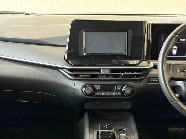 ノートＳ　ＦＯＵＲ４ＷＤ　ナビ（社外品）　ＥＴＣ　ハロゲンヘッドライト　電動パーキングブレーキ　オートエアコン／ライト　電動格納ドアミラー　ハンドルヒーター　運転席・助手席シートヒーター　チルトステアリング（秋田県）の中古車