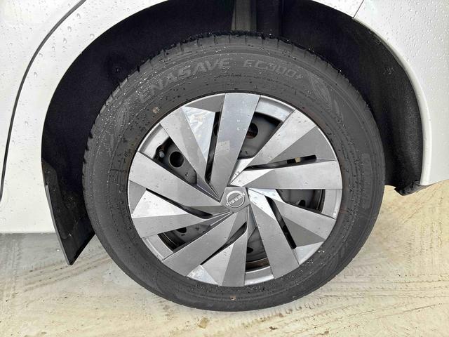 ノートＳ　ＦＯＵＲ４ＷＤ　ナビ（社外品）　ＥＴＣ　ハロゲンヘッドライト　電動パーキングブレーキ　オートエアコン／ライト　電動格納ドアミラー　ハンドルヒーター　運転席・助手席シートヒーター　チルトステアリング（秋田県）の中古車