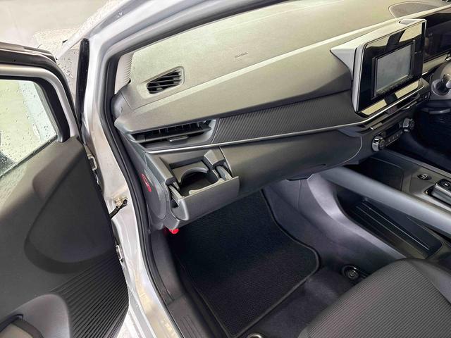 ノートＳ　ＦＯＵＲ４ＷＤ　ナビ（社外品）　ＥＴＣ　ハロゲンヘッドライト　電動パーキングブレーキ　オートエアコン／ライト　電動格納ドアミラー　ハンドルヒーター　運転席・助手席シートヒーター　チルトステアリング（秋田県）の中古車