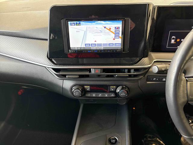 ノートＳ　ＦＯＵＲ４ＷＤ　ナビ（社外品）　ＥＴＣ　ハロゲンヘッドライト　電動パーキングブレーキ　オートエアコン／ライト　電動格納ドアミラー　ハンドルヒーター　運転席・助手席シートヒーター　チルトステアリング（秋田県）の中古車