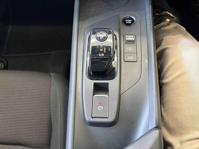 ノートＳ　ＦＯＵＲ４ＷＤ　ナビ（社外品）　ＥＴＣ　ハロゲンヘッドライト　電動パーキングブレーキ　オートエアコン／ライト　電動格納ドアミラー　ハンドルヒーター　運転席・助手席シートヒーター　チルトステアリング（秋田県）の中古車