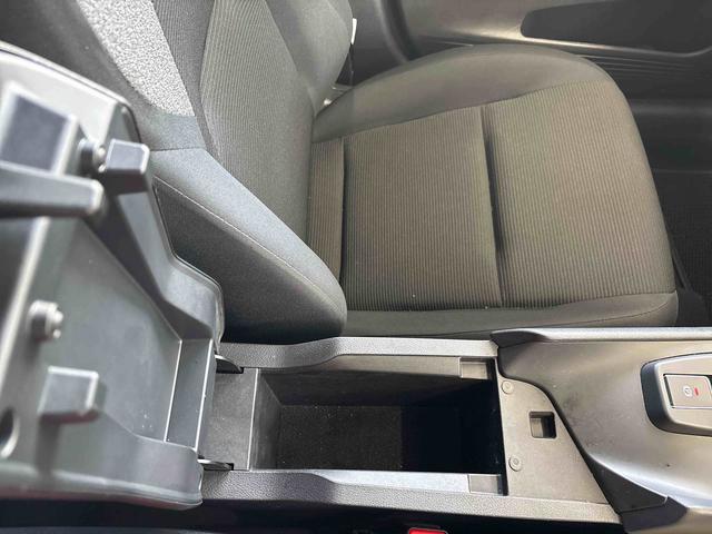 ノートＳ　ＦＯＵＲ４ＷＤ　ナビ（社外品）　ＥＴＣ　ハロゲンヘッドライト　電動パーキングブレーキ　オートエアコン／ライト　電動格納ドアミラー　ハンドルヒーター　運転席・助手席シートヒーター　チルトステアリング（秋田県）の中古車