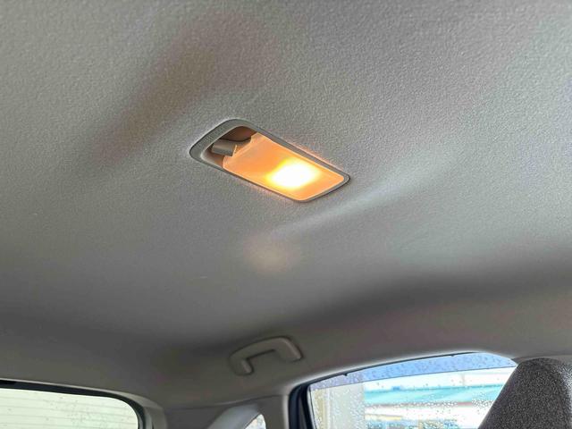 ノートＳ　ＦＯＵＲ４ＷＤ　ナビ（社外品）　ＥＴＣ　ハロゲンヘッドライト　電動パーキングブレーキ　オートエアコン／ライト　電動格納ドアミラー　ハンドルヒーター　運転席・助手席シートヒーター　チルトステアリング（秋田県）の中古車