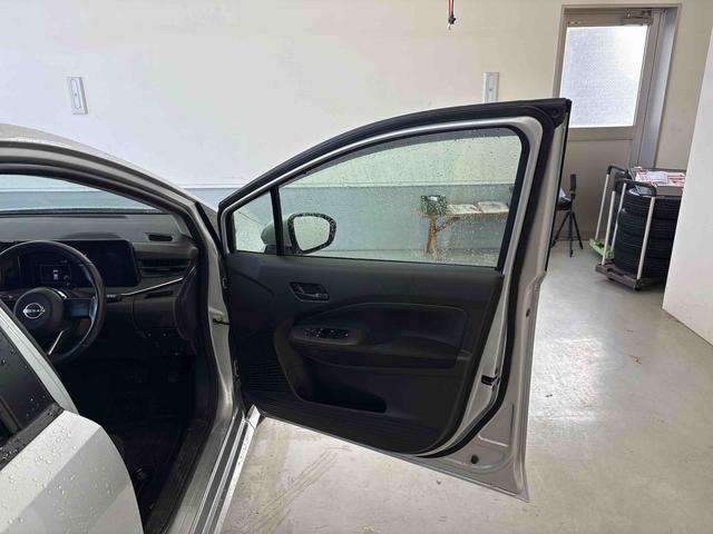 ノートＳ　ＦＯＵＲ４ＷＤ　ナビ（社外品）　ＥＴＣ　ハロゲンヘッドライト　電動パーキングブレーキ　オートエアコン／ライト　電動格納ドアミラー　ハンドルヒーター　運転席・助手席シートヒーター　チルトステアリング（秋田県）の中古車