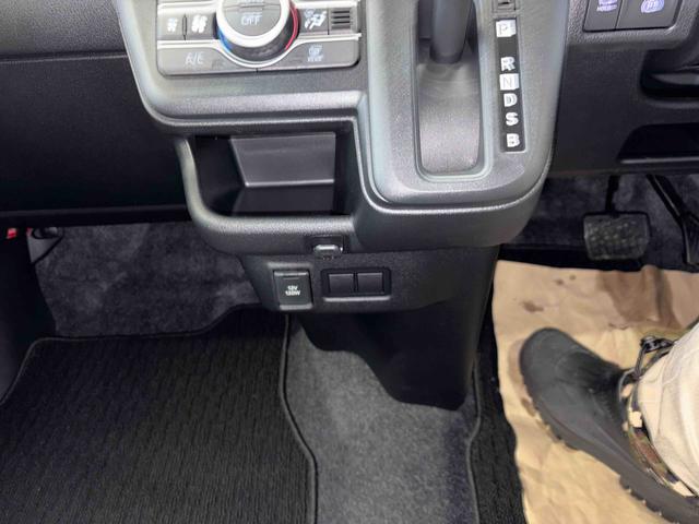 ムーヴＧ４ＷＤ　バックカメラ　ＬＥＤヘッドライト／フォグランプ　オートエアコン／ライト／ハイビーム／電動ドアミラー　コーナーセンサー　助手席電動スライドドア　電動パーキングブレーキ　チルトステアリング（秋田県）の中古車