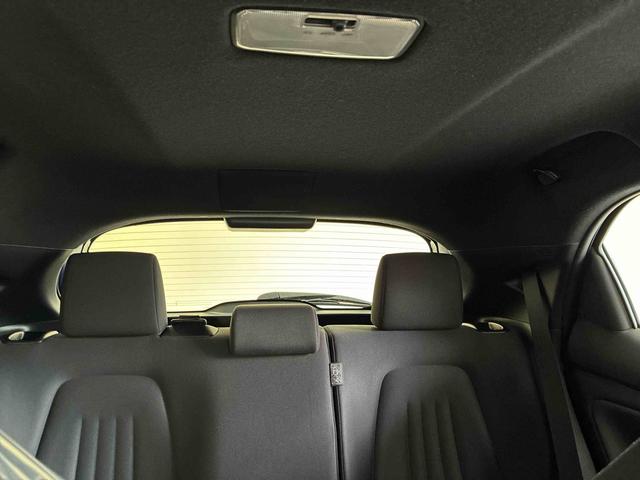 ヤリスハイブリッドＸ４ＷＤ　衝突安全防止機能　ナビゲーション　バックカメラ　クルーズコントロール　オートエアコン／ライト　ハロゲンヘッドランプ　ドラレコ　ＥＴＣ　チルトステアリング　シートリフター　サイドエアバッグ（秋田県）の中古車