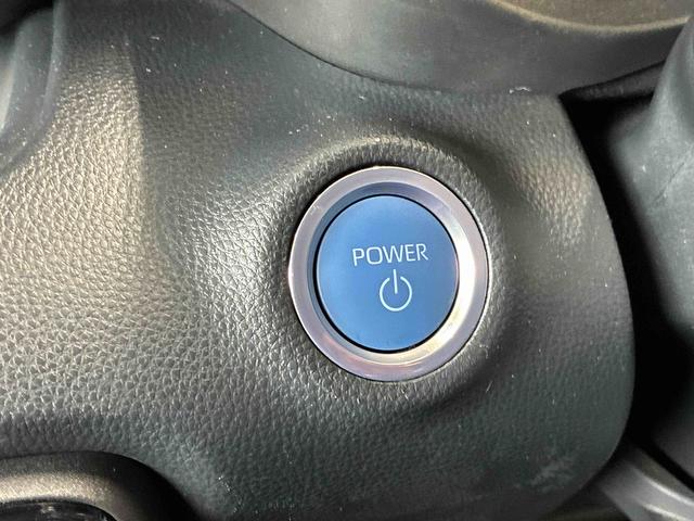 ヤリスハイブリッドＸ４ＷＤ　衝突安全防止機能　ナビゲーション　バックカメラ　クルーズコントロール　オートエアコン／ライト　ハロゲンヘッドランプ　ドラレコ　ＥＴＣ　チルトステアリング　シートリフター　サイドエアバッグ（秋田県）の中古車