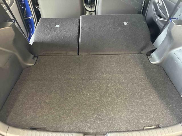 ヤリスハイブリッドＸ４ＷＤ　衝突安全防止機能　ナビゲーション　バックカメラ　クルーズコントロール　オートエアコン／ライト　ハロゲンヘッドランプ　ドラレコ　ＥＴＣ　チルトステアリング　シートリフター　サイドエアバッグ（秋田県）の中古車