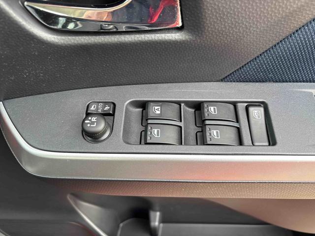 トールカスタムＧ４ＷＤ　純正ナビ　ドライブレコーダー　リモコンエンジンスターター　ＬＥＤヘッドランプ／フォグランプ　オートエアコン／ライト／ハイビーム／電動格納ドアミラー　両側電動スライドドア　電動パーキングブレーキ（秋田県）の中古車