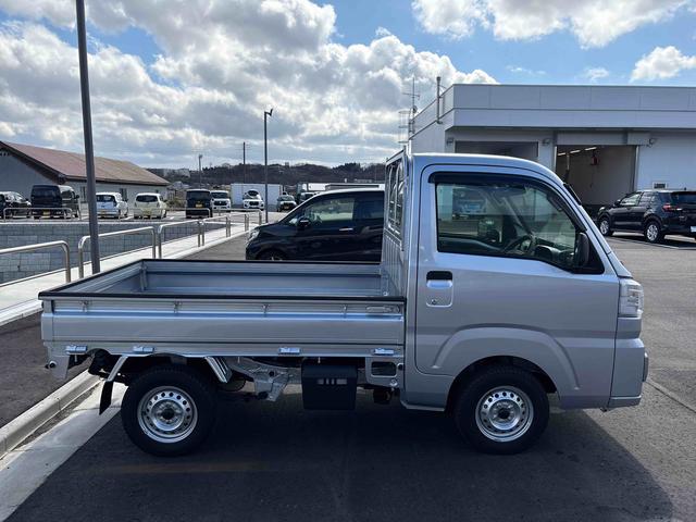 ハイゼットトラックスタンダード　農用スペシャルパートタイム４ＷＤ　純正ＣＤ　オートライト／ハイビーム　ハロゲンヘッドライト／フォグランプ　マニュアルエアコン　デフロック　コーナーセンサー　荷台作業灯　リヤ４枚リーフスプリング　ストロング防錆（秋田県）の中古車