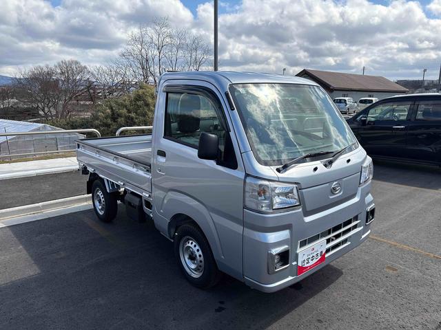 ハイゼットトラックスタンダード　農用スペシャルパートタイム４ＷＤ　純正ＣＤ　オートライト／ハイビーム　ハロゲンヘッドライト／フォグランプ　マニュアルエアコン　デフロック　コーナーセンサー　荷台作業灯　リヤ４枚リーフスプリング　ストロング防錆（秋田県）の中古車