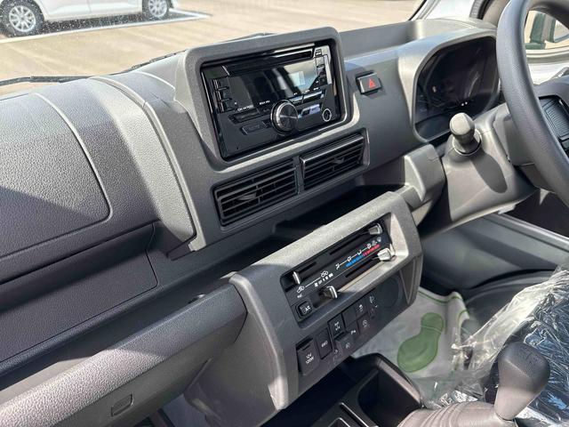 ハイゼットトラックスタンダード　農用スペシャルパートタイム４ＷＤ　純正ＣＤ　オートライト／ハイビーム　ハロゲンヘッドライト／フォグランプ　マニュアルエアコン　デフロック　コーナーセンサー　荷台作業灯　リヤ４枚リーフスプリング　ストロング防錆（秋田県）の中古車