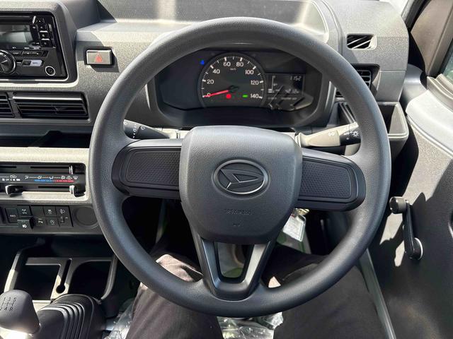 ハイゼットトラックスタンダード　農用スペシャルパートタイム４ＷＤ　純正ＣＤ　オートライト／ハイビーム　ハロゲンヘッドライト／フォグランプ　マニュアルエアコン　デフロック　コーナーセンサー　荷台作業灯　リヤ４枚リーフスプリング　ストロング防錆（秋田県）の中古車