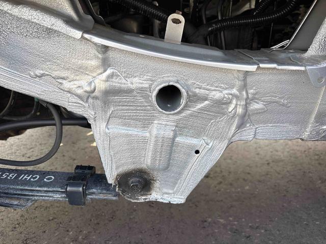 ハイゼットトラックスタンダード　農用スペシャルパートタイム４ＷＤ　純正ＣＤ　オートライト／ハイビーム　ハロゲンヘッドライト／フォグランプ　マニュアルエアコン　デフロック　コーナーセンサー　荷台作業灯　リヤ４枚リーフスプリング　ストロング防錆（秋田県）の中古車