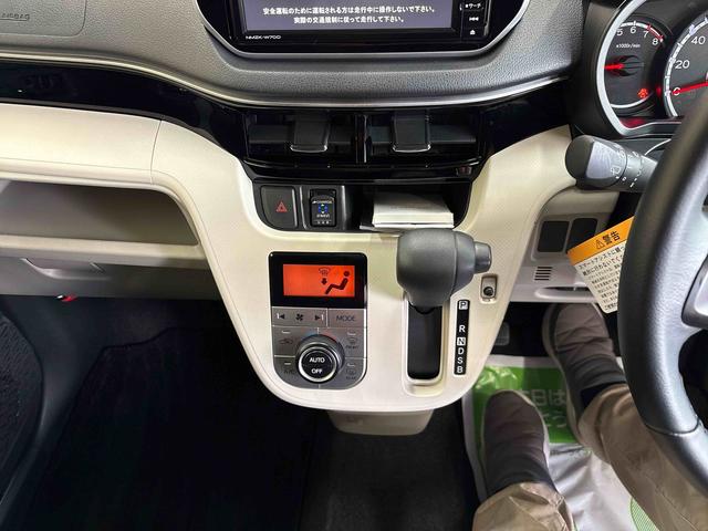 ムーヴＸリミテッドII　ＳＡIII４ＷＤ　純正ナビ　ドライブレコーダー　ＬＥＤヘッドライト　運転席シートヒーター　バックカメラ　ステアリングスイッチ　オートエアコン／ライト／ハイビーム／電動ドアミラー　リモコンエンジンスターター（秋田県）の中古車