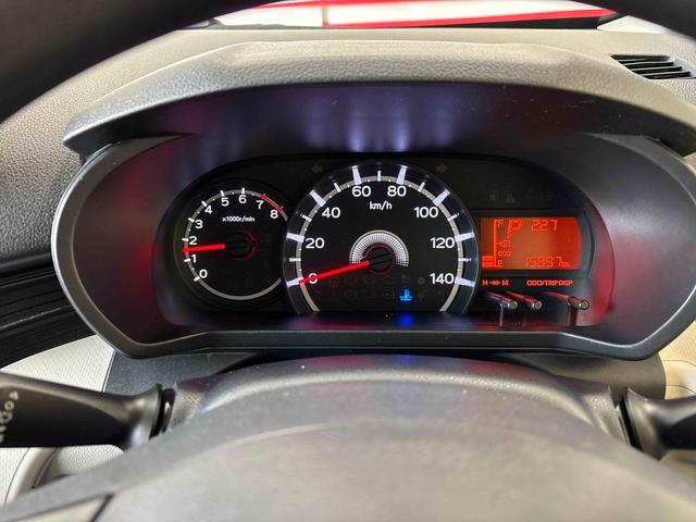 ムーヴＬ　ＳＡIII４ＷＤ　純正ＣＤ　ハロゲンヘッドライト　キーレスエントリー　マニュアルエアコン　運転席シートヒーター　電動ドアミラー　ＶＳＣ（横滑り防止機能）　スマートアシスト（予防安全装置）（秋田県）の中古車