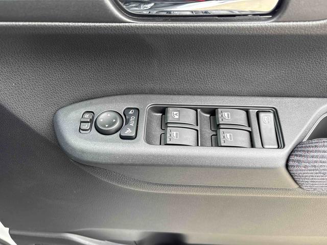 ムーヴＲＳ４ＷＤ　純正ナビ　バックカメラ　ＬＥＤヘッドランプ／フォグランプ　オートエアコン／ライト／ハイビーム／電動格納ドアミラー　クルーズコントロール　電動パーキングブレーキ　両側電動スライドドア（秋田県）の中古車