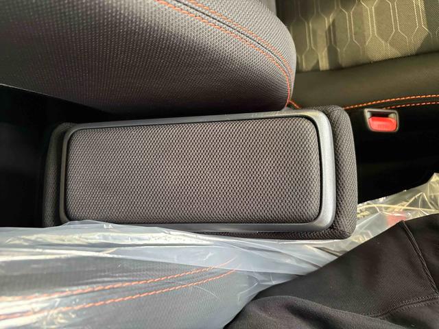 タフトＧターボ４ＷＤ　オーディオレス　ＬＥＤヘッドランプ／フォグランプ　オートエアコン／ライト／ハイビーム／電動ドアミラー　電動パーキングブレーキ　コーナーセンサー　クルーズコントロール　運転席助手席シートヒーター（秋田県）の中古車