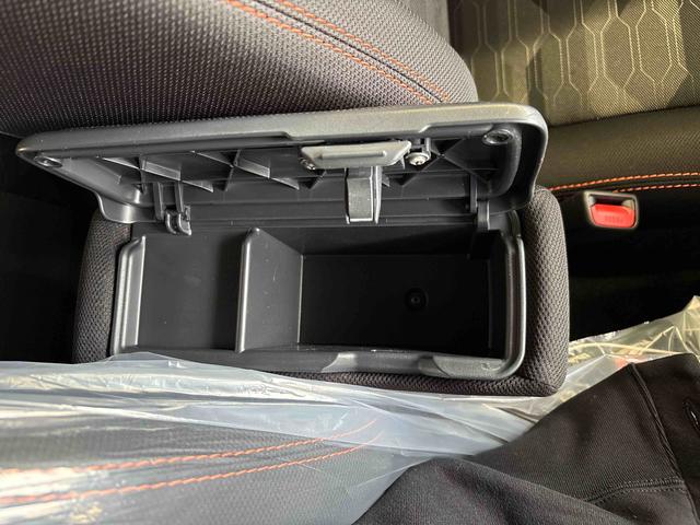 タフトＧターボ４ＷＤ　オーディオレス　ＬＥＤヘッドランプ／フォグランプ　オートエアコン／ライト／ハイビーム／電動ドアミラー　電動パーキングブレーキ　コーナーセンサー　クルーズコントロール　運転席助手席シートヒーター（秋田県）の中古車