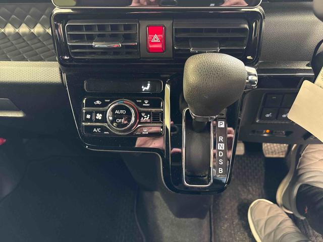 タントカスタムＸ４ＷＤ　純正ナビ　ドライブレコーダー　ＬＥＤヘッドライト／フォグランプ　オートエアコン／ライト／ハイビーム／電動ドアミラー　ＥＴＣ　コーナーセンサー　両側電動スライドドア　運転席・助手席シートヒーター（秋田県）の中古車