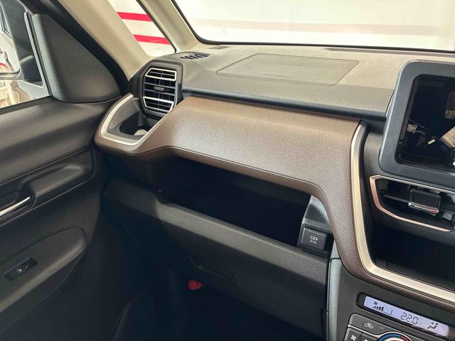 ムーヴＧ４ＷＤ　スマアシ（衝突安全防止機能）　片側パワースライドドア　オートエアコン／ライト／電動格納式ドアミラー　ＬＥＤヘッド／フォグランプ　バックカメラ　キーフリー　チルトステアリング　シートリフター（秋田県）の中古車