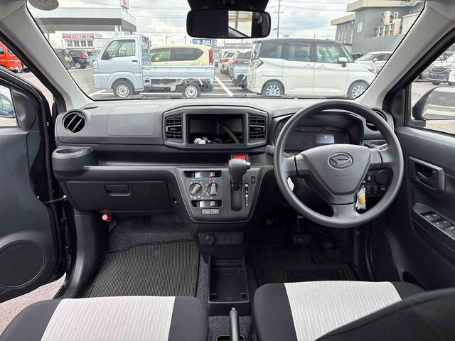 ミライースＬ　ＳＡIII４ＷＤ　オーディオレス　オートライト／ハイビーム　ハロゲンヘッドライト　キーレスエントリー　コーナーセンサー　マニュアルエアコン　ＶＳＣ（横滑り防止機能）　スマートアシスト（予防安全装置）（秋田県）の中古車