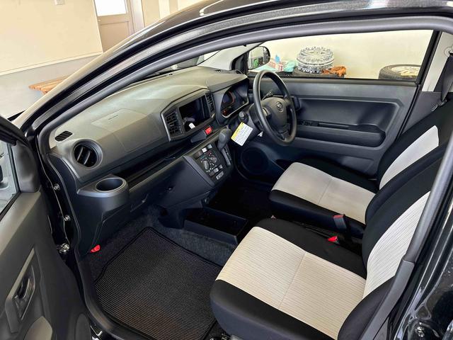 ミライースL SAIII4WD オーディオレス オートライト/ハイビーム ハロゲンヘッドライト キーレスエントリー コーナーセンサー VSC(横滑り防止機能) スマートアシスト(予防安全装置) マニュアルエアコン(秋田県)の中古車