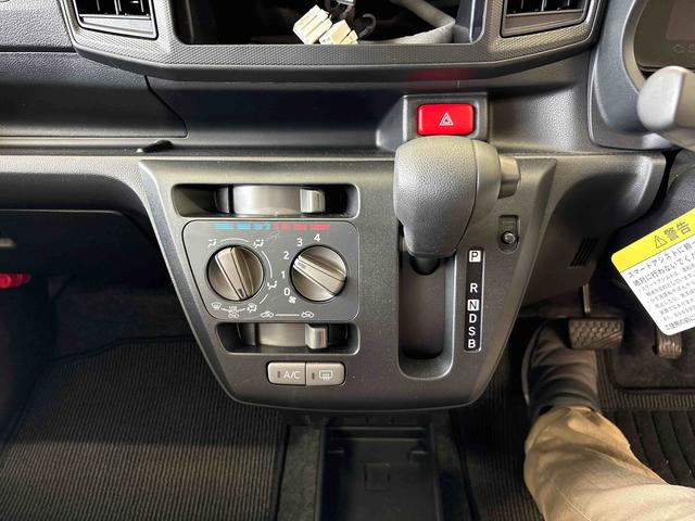 ミライースＬ　ＳＡIII４ＷＤ　オーディオレス　オートライト／ハイビーム　ハロゲンヘッドライト　キーレスエントリー　コーナーセンサー　ＶＳＣ（横滑り防止機能）　スマートアシスト（予防安全装置）　マニュアルエアコン（秋田県）の中古車