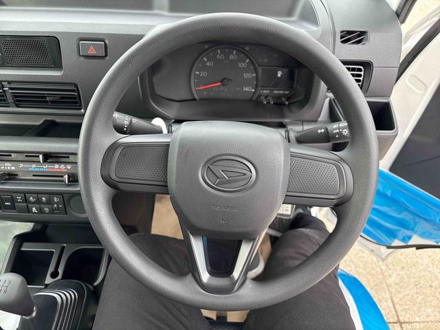 ハイゼットトラックスタンダード　農用スペシャルパートタイム４ＷＤ　デフロック　コーナーセンサー　ハロゲンヘッドライト　マニュアルエアコン　純正ラジオ　オートライト／ハイビーム　荷台作業灯　リヤ４枚リーフ　ＶＳＣ（横滑り防止機能）（秋田県）の中古車