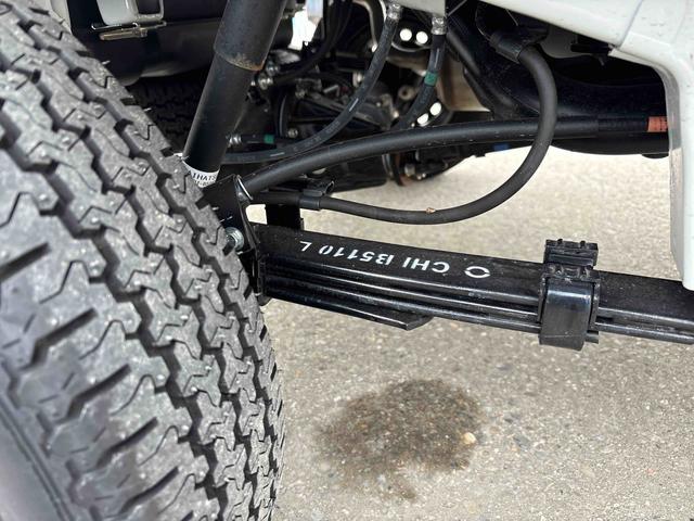 ハイゼットトラックスタンダード　農用スペシャルパートタイム４ＷＤ　デフロック　コーナーセンサー　ハロゲンヘッドライト　マニュアルエアコン　純正ラジオ　オートライト／ハイビーム　荷台作業灯　リヤ４枚リーフ　ＶＳＣ（横滑り防止機能）（秋田県）の中古車