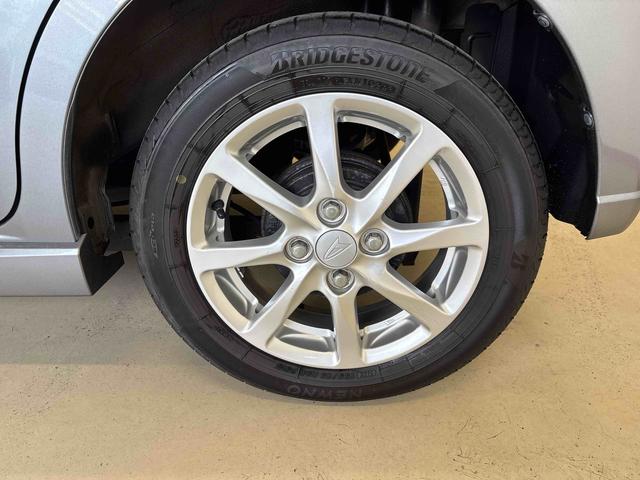 ムーヴカスタム　Ｘリミテッド４ＷＤ　純正ナビ　オートライト／エアコン　電動格納ドアミラー　キーフリーシステム　ＬＥＤヘッドライト　ハロゲンフォグランプ　チルトステアリング　運転席シートリフター（秋田県）の中古車