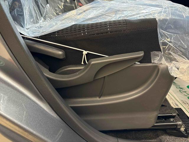 ムーヴカスタム　Ｘリミテッド４ＷＤ　純正ナビ　オートライト／エアコン　電動格納ドアミラー　キーフリーシステム　ＬＥＤヘッドライト　ハロゲンフォグランプ　チルトステアリング　運転席シートリフター（秋田県）の中古車