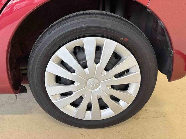 ムーヴL4WD オーディオレス バックカメラ VSC(横滑り防止機能) マニュアルエアコン ハロゲンヘッドライト 電動ドアミラー キーレスエントリー(秋田県)の中古車