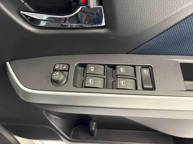 トールカスタムＧ純正ナビ　ドライブレコーダー　ＥＴＣ　ＬＥＤヘッドライト／フォグランプ　オートエアコン／ライト／ハイビーム／電動ドアミラー　クルーズコントロール　コーナーセンサー　両側電動スライドドア　電動パーキング（秋田県）の中古車