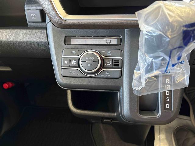 ムーヴG4WD LEDヘッドライト/フォグランプ オートエアコン/ライト/ハイビーム/電動ドアミラー コーナーセンサー 助手席電動スライドドア 電動パーキングブレーキ バックカメラ チルトステアリング(秋田県)の中古車